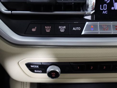 Used 2022 BMW 430i xDrive Convertible w/ M Sport Package image 49