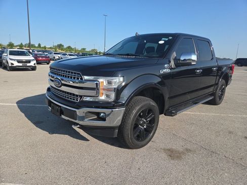Used 2019 Ford F150 Lariat w/ Equipment Group 502A Luxury AWD/4WD image 12