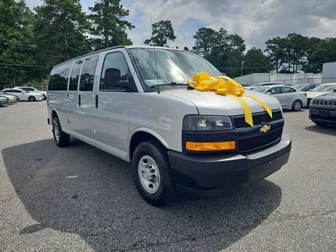 Used 2019 Chevrolet Express 3500 LS RWD image 7
