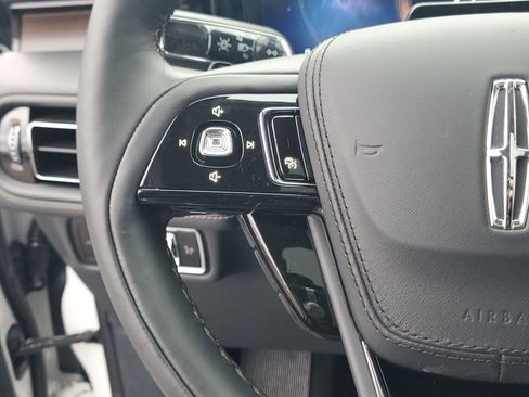 New 2026 Lincoln Aviator Reserve image 17