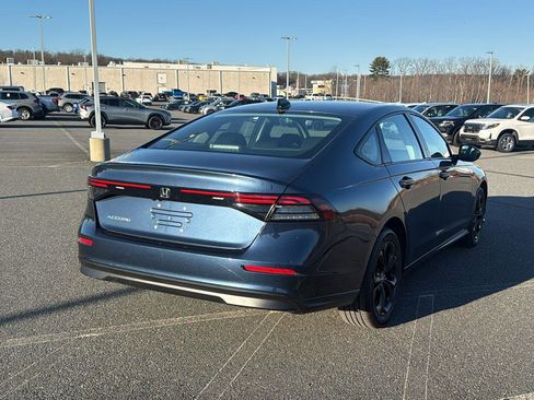 Used 2025 Honda Accord SE image 6