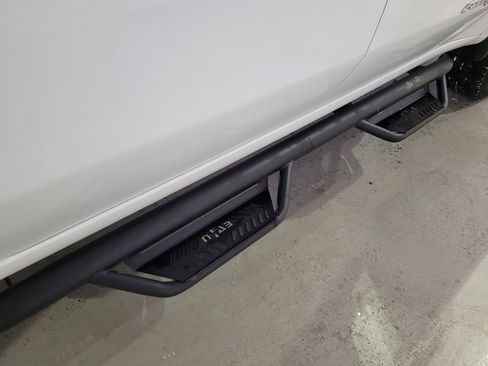 Used 2022 GMC Sierra 2500 AT4 image 35