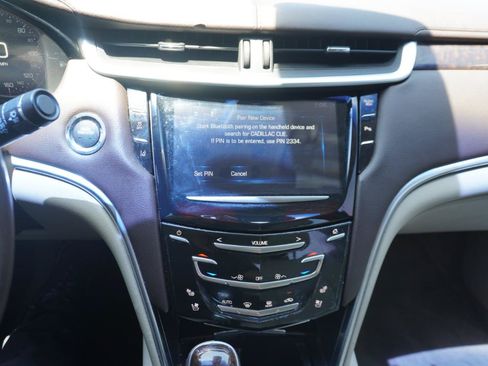 Used 2013 Cadillac XTS Premium FWD image 26