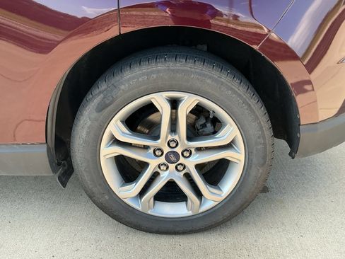 Used 2018 Ford Edge Titanium w/ Equipment Group 301A AWD/4WD image 6