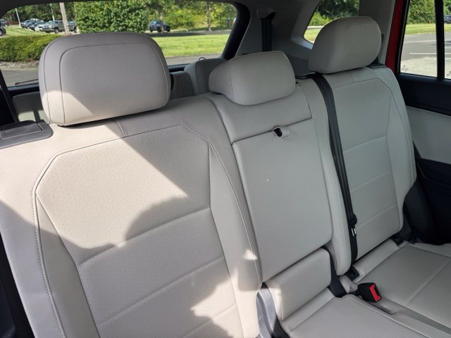 Used 2019 Volkswagen Tiguan SE AWD/4WD image 33
