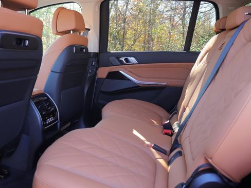 New 2026 BMW X7 xDrive40i image 13