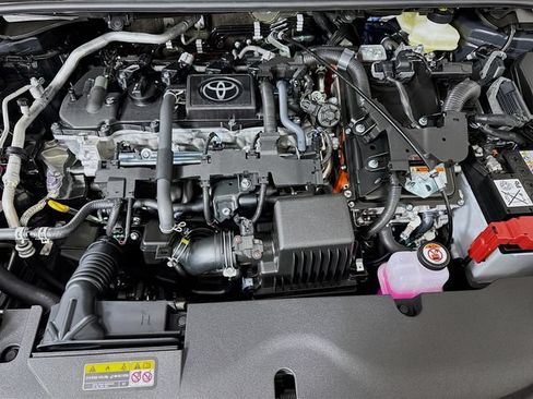 Used 2026 Toyota Corolla LE w/ LE Premium Package AWD/4WD image 31