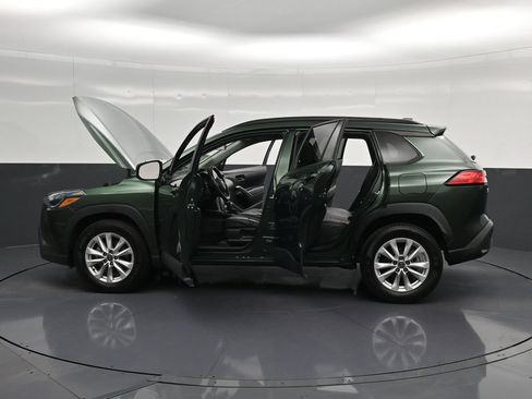 Used 2022 Toyota Corolla Cross LE FWD image 40
