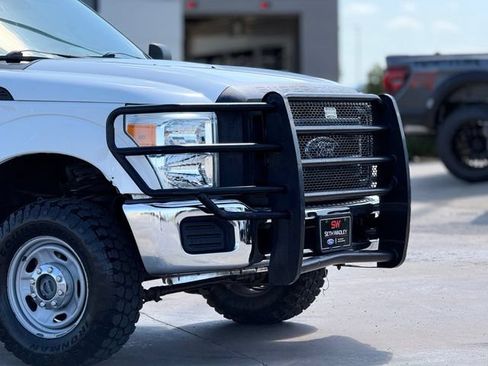 Used 2012 Ford F250 XL w/ PWR Equipment Group AWD/4WD image 9