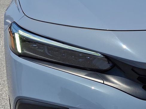 Used 2023 Honda Civic Sport image 9