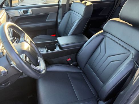 Used 2025 Hyundai Santa Fe SEL image 35