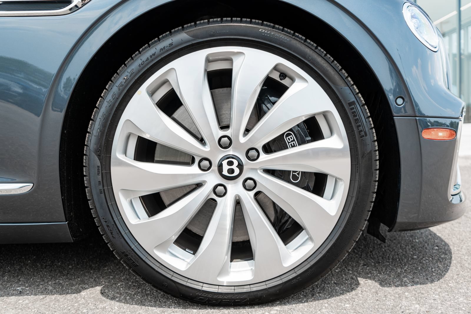 Certified 2026 Bentley Flying Spur V8 AWD/4WD image 16