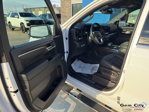 Used 2023 GMC Sierra 1500 SLT w/ SLT Premium Plus Package image 13