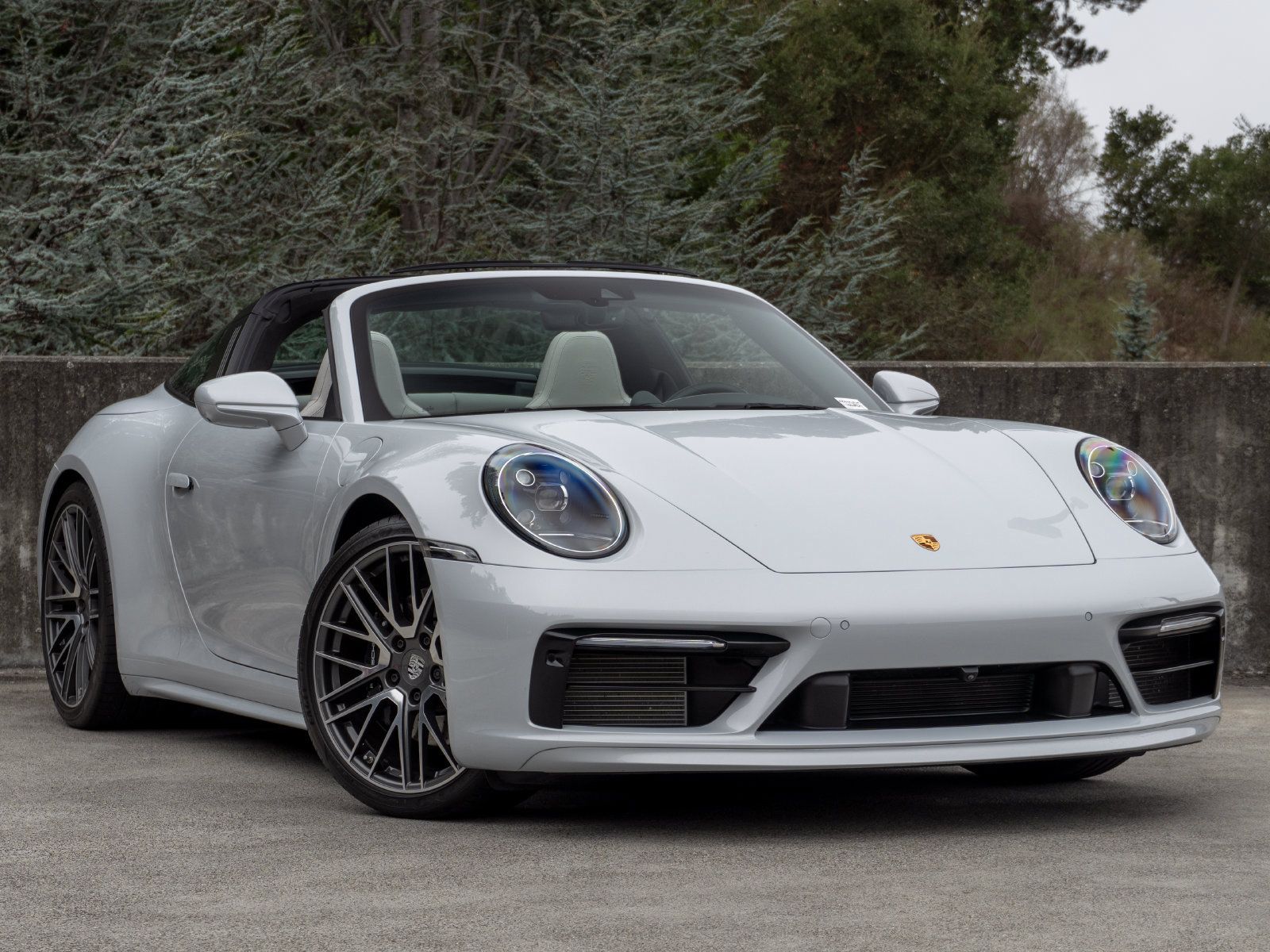 Certified 2024 Porsche 911 Targa 4S AWD/4WD image 6
