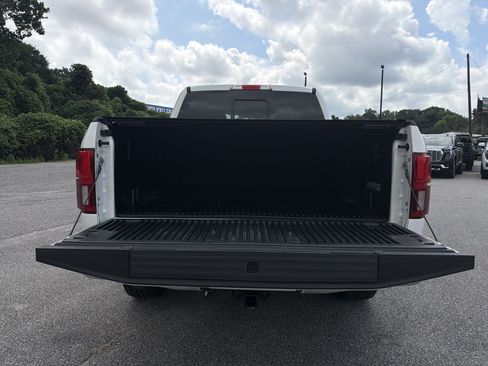 Used 2020 Ford F150 Lariat w/ Equipment Group 502A Luxury AWD/4WD image 19