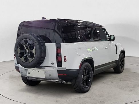 Used 2023 Land Rover Defender 110 SE AWD/4WD image 6