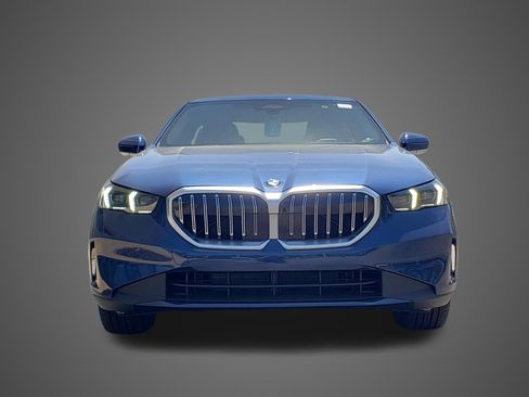 New 2027 BMW 530i xDrive w/ Premium Package AWD/4WD image 2