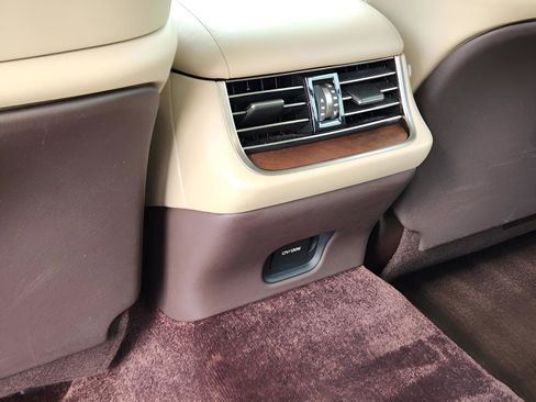 Used 2020 Lexus LS 500 w/ Interior Upgrade Package RWD image 37