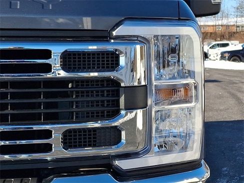 Used 2023 Ford F250 XLT w/ 360-Degree Camera Package image 12