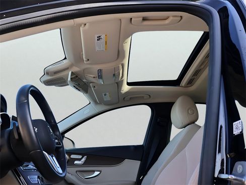 Used 2020 Mercedes-Benz C 300 4MATIC Sedan image 40