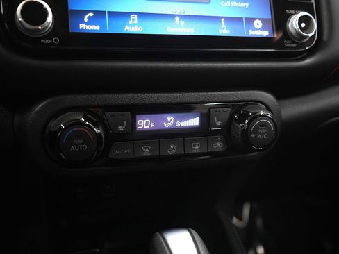 Used 2022 Nissan Kicks SR w/ Premium Package image 21