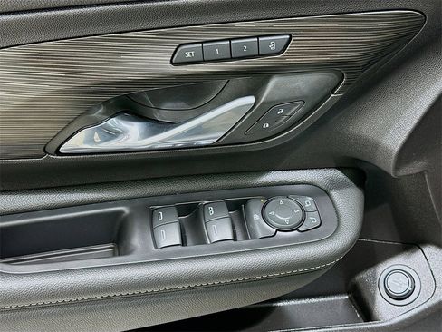 Used 2024 GMC Terrain SLT w/ LPO, Floor Liner Package image 17