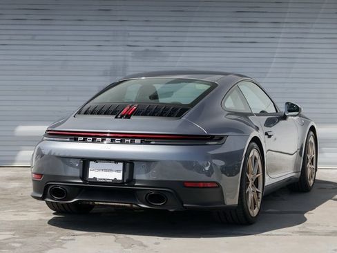 Certified 2025 Porsche 911 Carrera image 7