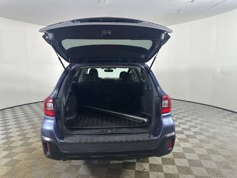 Used 2018 Subaru Outback 2.5i Limited AWD/4WD image 9