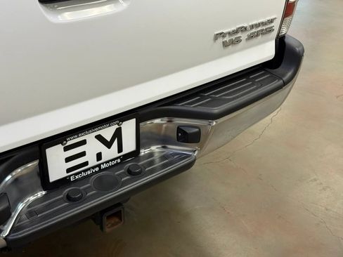 Used 2015 Toyota Tacoma PreRunner w/ SR5 Package RWD image 8