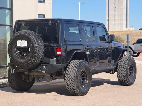 Used 2018 Jeep Wrangler Unlimited Rubicon image 4