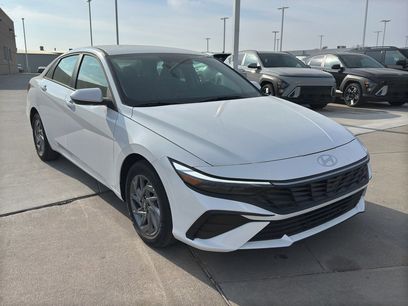 New 2025 Hyundai Elantra Blue