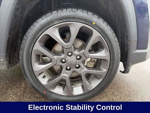 Used 2021 Jeep Compass Latitude w/ Sun and Sound Group AWD/4WD image 13