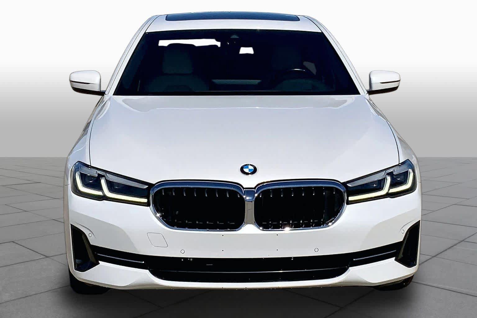 Used 2022 BMW 540i w/ Premium Package RWD image 4