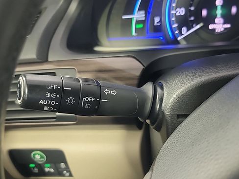 Used 2017 Honda Accord Touring image 28