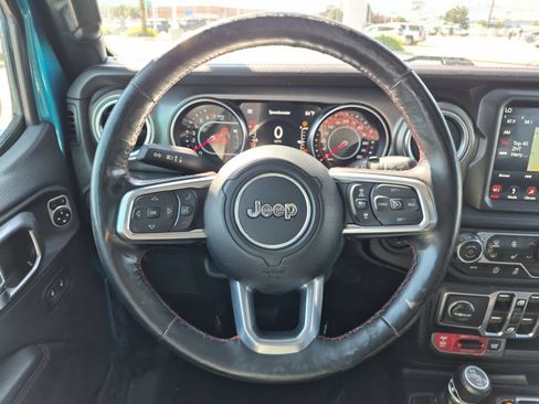 Used 2019 Jeep Wrangler Unlimited Rubicon AWD/4WD image 16