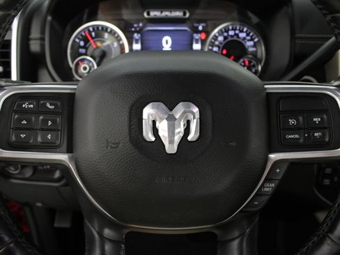 Used 2019 RAM 2500 Laramie AWD/4WD image 15