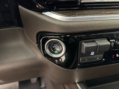 Used 2022 Chevrolet Silverado 1500 RST w/ Convenience Package II image 19