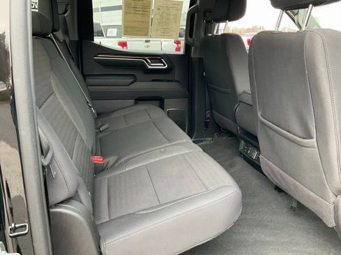 Used 2025 Chevrolet Silverado 1500 LT image 17