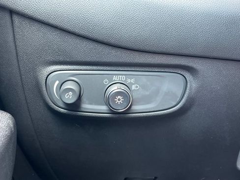 Certified 2022 Chevrolet Equinox RS w/ LPO, Floor Liner Package image 37