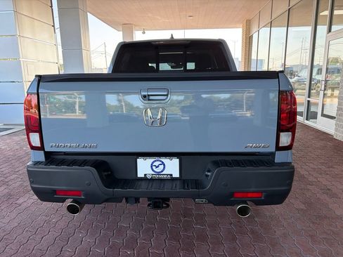 Used 2023 Honda Ridgeline RTL-E image 12
