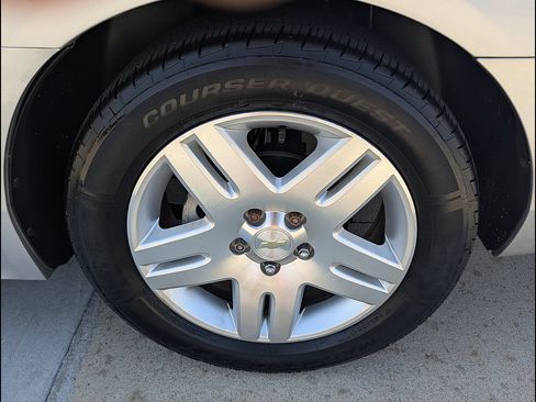 Used 2015 Chevrolet Impala LT w/ LT Sunroof Package FWD image 15