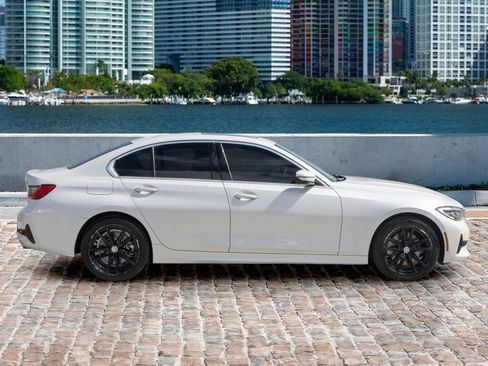Used 2020 BMW 330i Sedan image 4