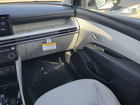 New 2025 Hyundai Tucson SEL image 17