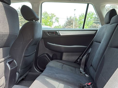 Used 2017 Subaru Outback 2.5i AWD/4WD image 22