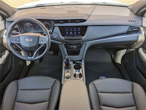 New 2025 Cadillac XT6 Luxury w/ LPO, Floor Liner Package image 21