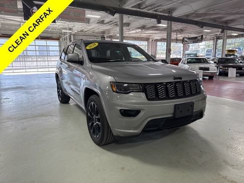 Used 2020 Jeep Grand Cherokee Altitude AWD/4WD image 7