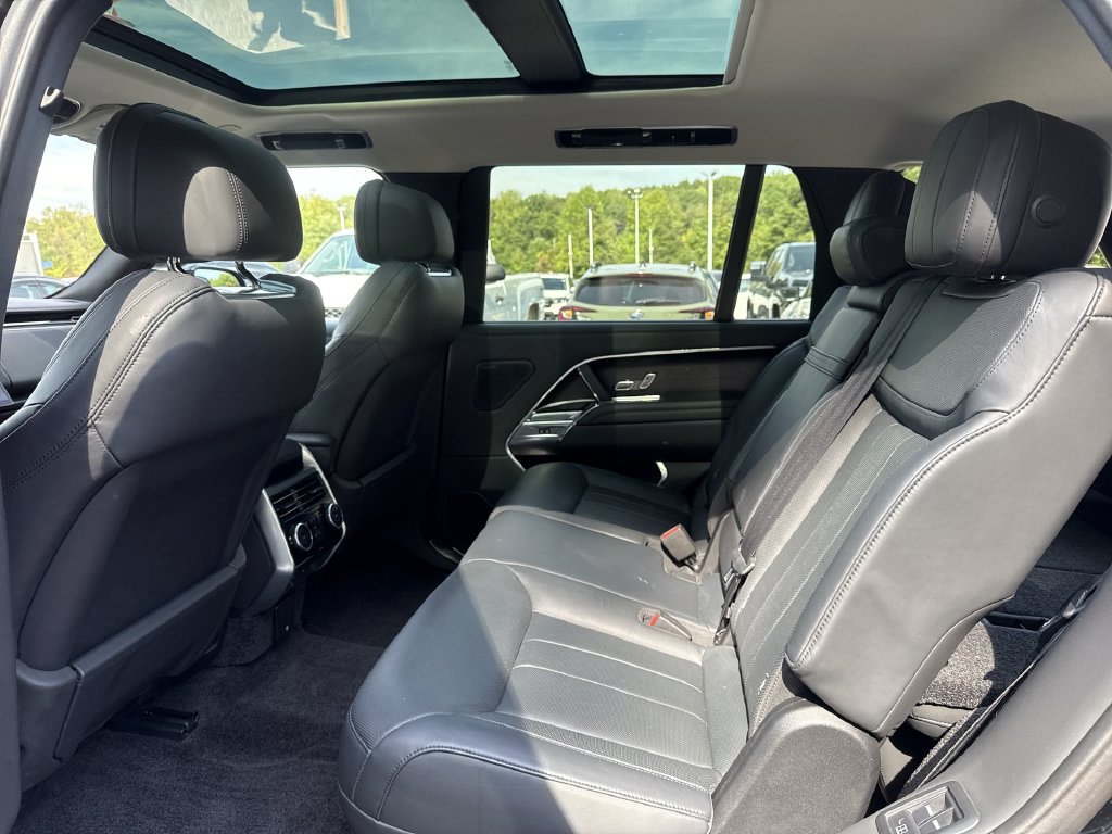 Used 2023 Land Rover Range Rover Long Wheelbase SE AWD/4WD image 25