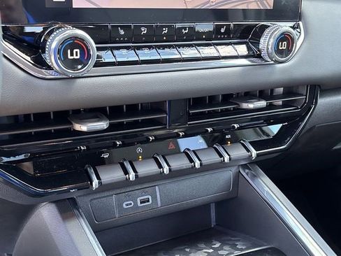 New 2026 GMC Canyon Elevation w/ Convenience Package image 30