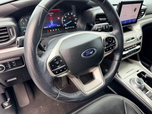 Certified 2023 Ford Explorer XLT w/ Equipment Group 202A RWD image 22