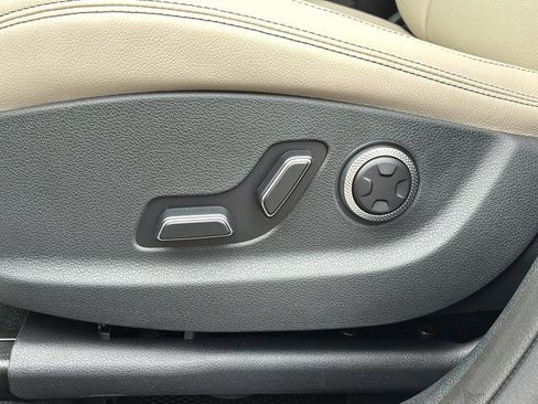 New 2026 Genesis GV70 2.5T image 20